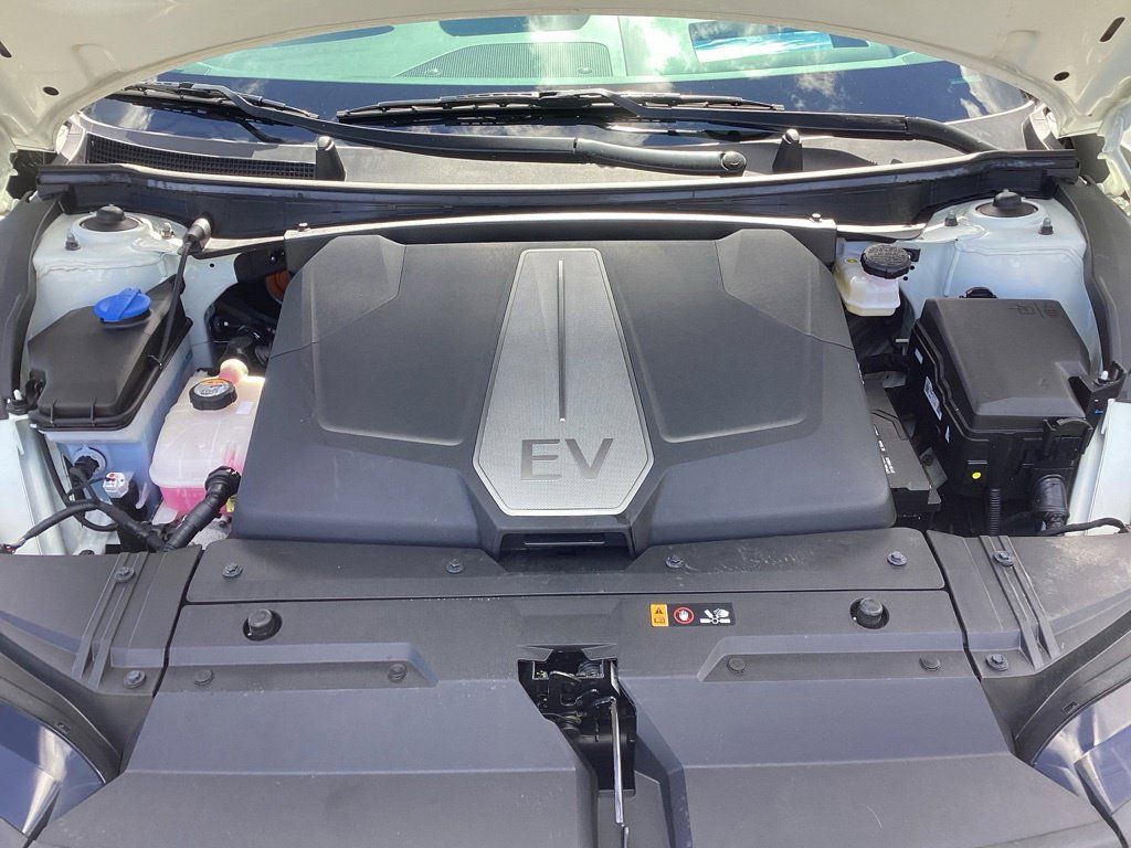 Used 2023 Kia EV6 GT-Line AWD/4WD image 29