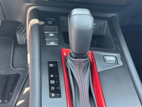 New 2025 Nissan Kicks SR image 27