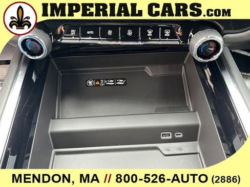 New 2026 Chevrolet Suburban LT w/ Comfort Package image 29