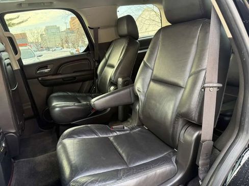 Used 2012 Cadillac Escalade Luxury image 14