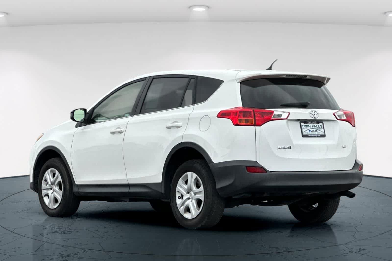 Used 2015 Toyota RAV4 LE FWD image 8