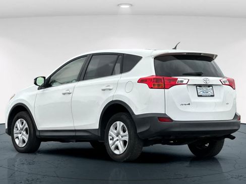 Used 2015 Toyota RAV4 LE FWD image 8