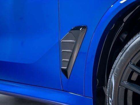 Used 2025 BMW X5 M60i w/ Climate Comfort Package image 25