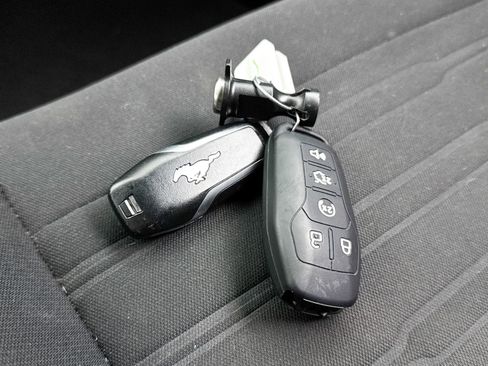 Used 2016 Ford Mustang GT w/ GT Performance Package RWD image 30