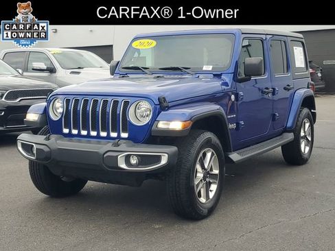 Used 2020 Jeep Wrangler Unlimited Sahara image 2