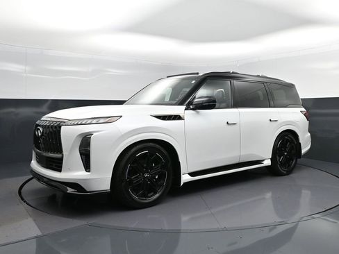 New 2026 INFINITI QX80 4WD w/ Sport Exterior Package image 3