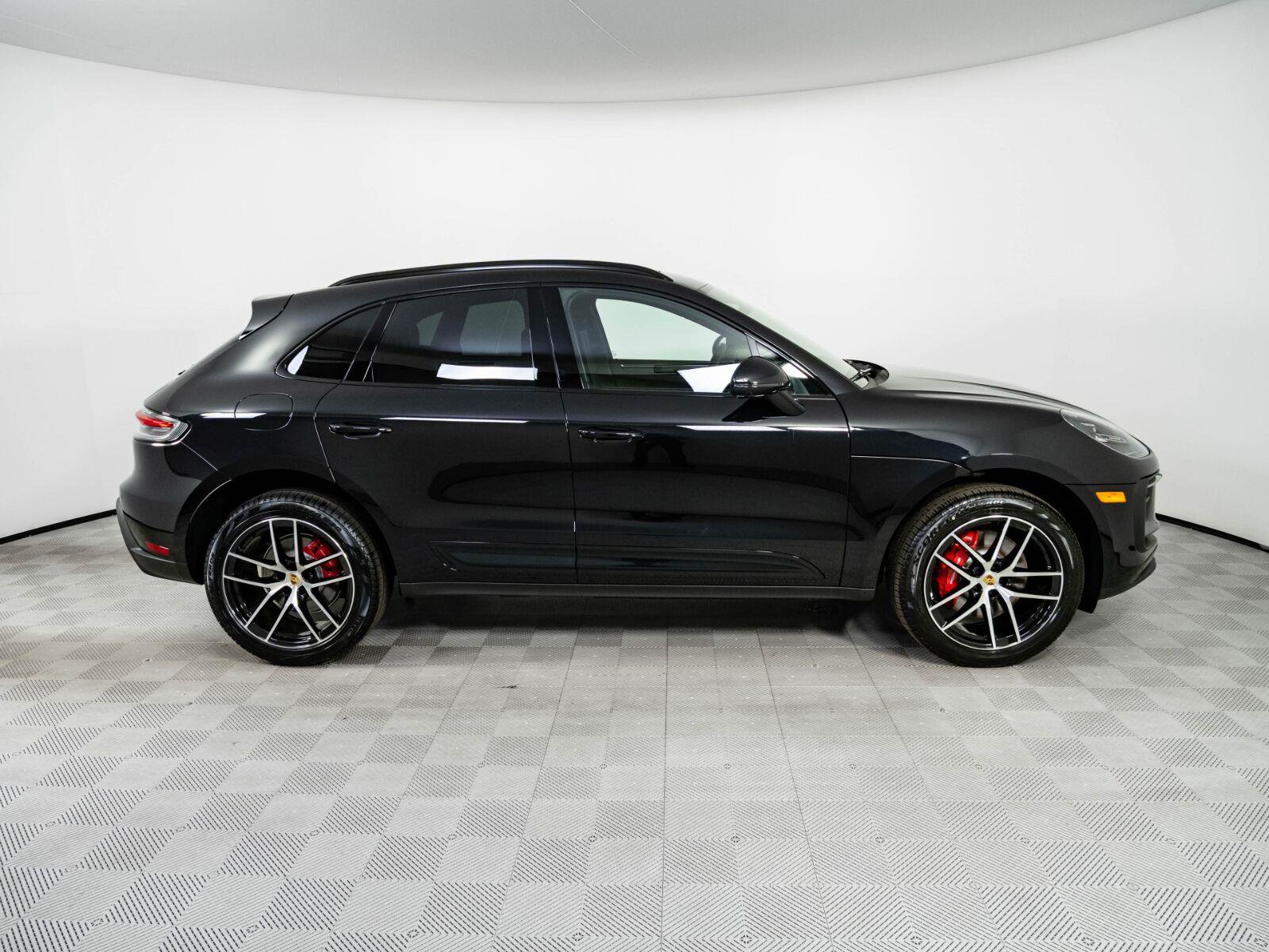 New 2026 Porsche Macan S AWD/4WD image 28