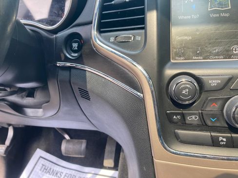 Used 2015 Jeep Grand Cherokee Limited AWD/4WD image 22