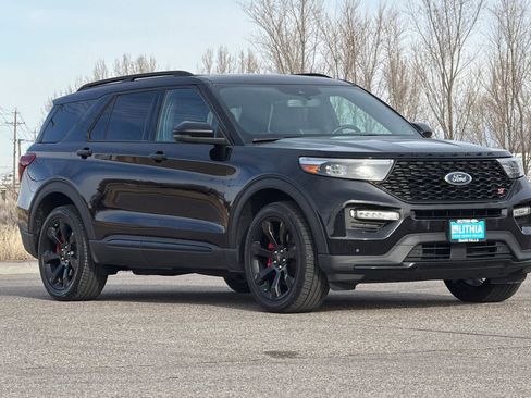 Used 2023 Ford Explorer ST w/ Equipment Group 401A image 9