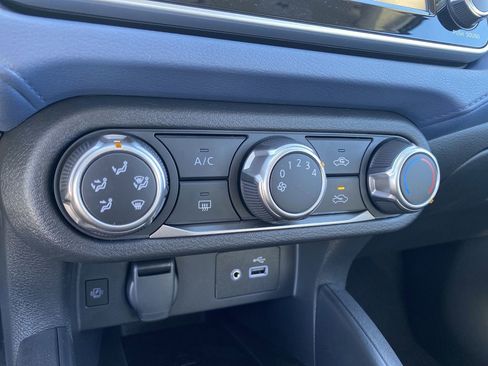 New 2025 Nissan Versa SV w/ Trunk Package image 18