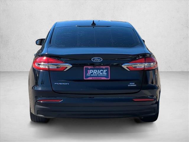 Used 2020 Ford Fusion SE FWD image 7