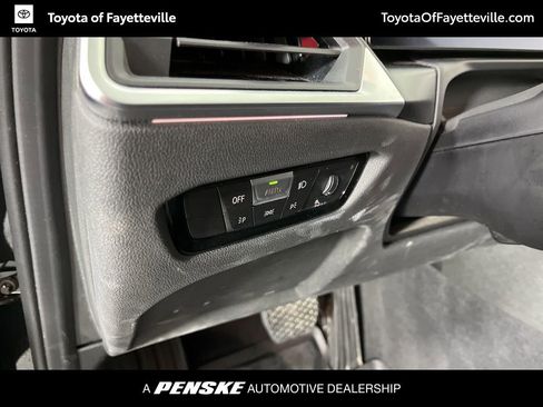 Used 2024 BMW 330i 330i w/ Premium Package image 28