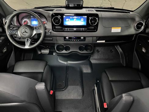 New 2026 Mercedes-Benz Sprinter 2500 image 36