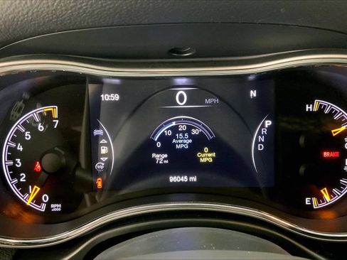 Used 2019 Jeep Grand Cherokee Altitude RWD image 23