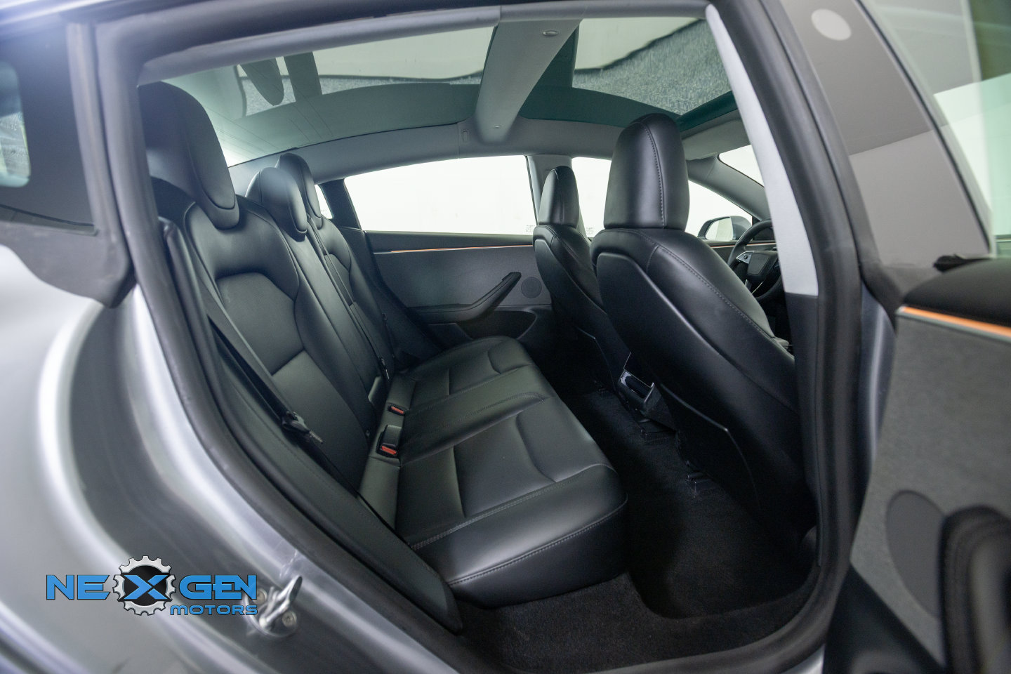 Used 2025 Tesla Model 3 Long Range RWD image 34