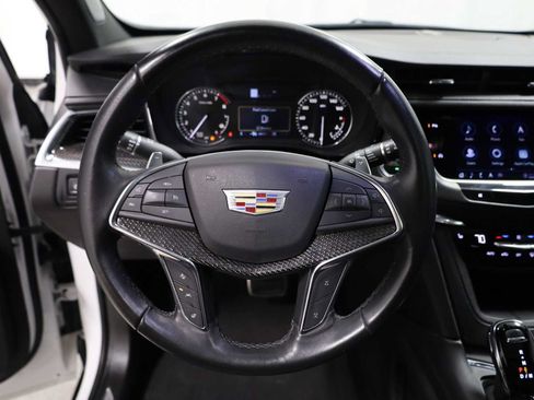 Used 2023 Cadillac XT5 Sportv w/ LPO, Floor Liner Package AWD/4WD image 23