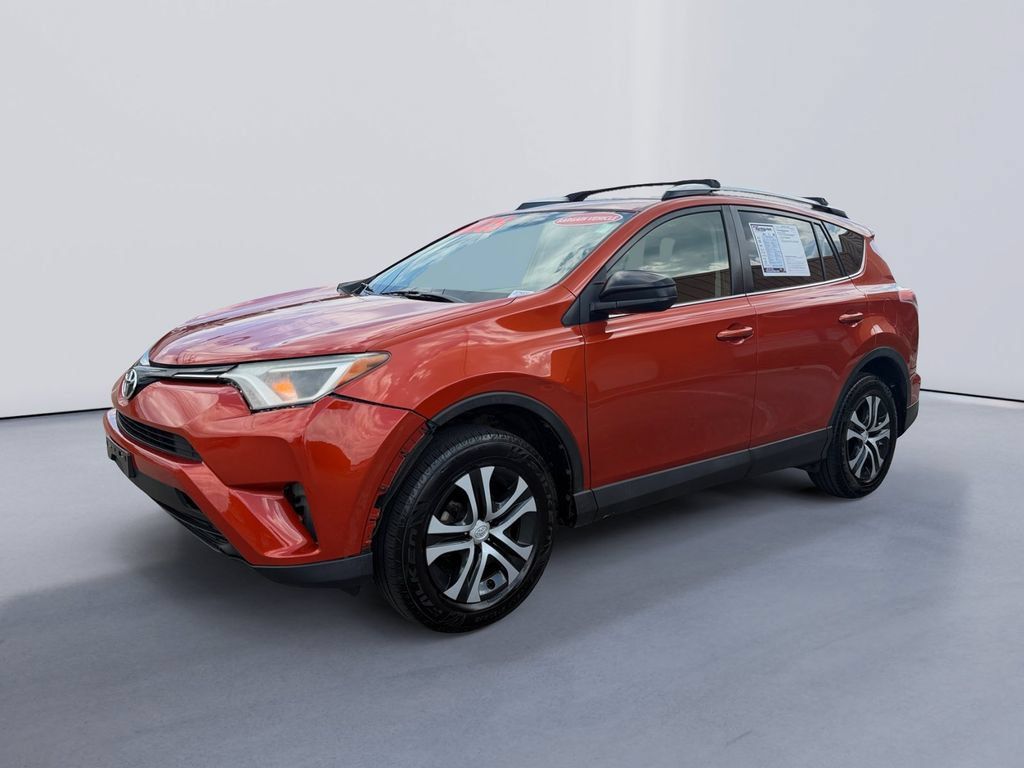 Used 2016 Toyota RAV4 LE AWD/4WD image 7