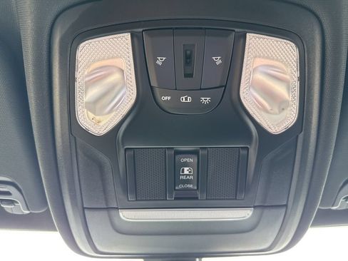Used 2021 RAM 1500 Big Horn AWD/4WD image 43