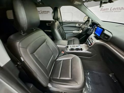 Used 2023 Ford Explorer XLT w/ Equipment Group 202A image 27