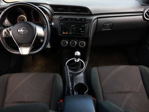Used 2013 Scion tC image 27