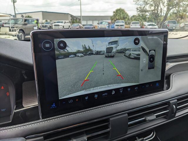Used 2025 Lincoln Corsair Reserve FWD image 27