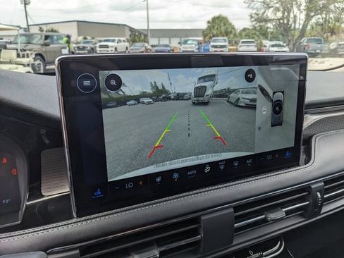 Used 2025 Lincoln Corsair Reserve FWD image 27