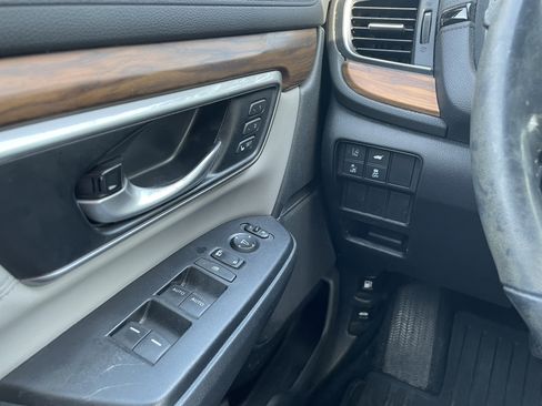Certified 2021 Honda CR-V Touring image 21