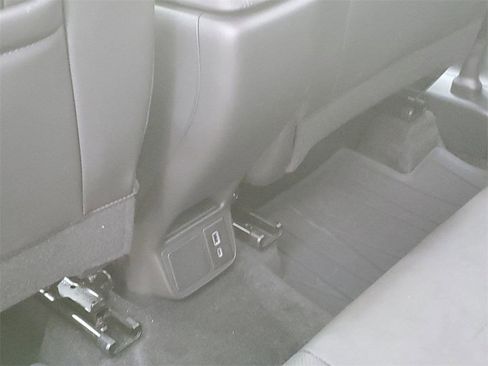 Certified 2024 Buick Encore GX Sport Touring image 20