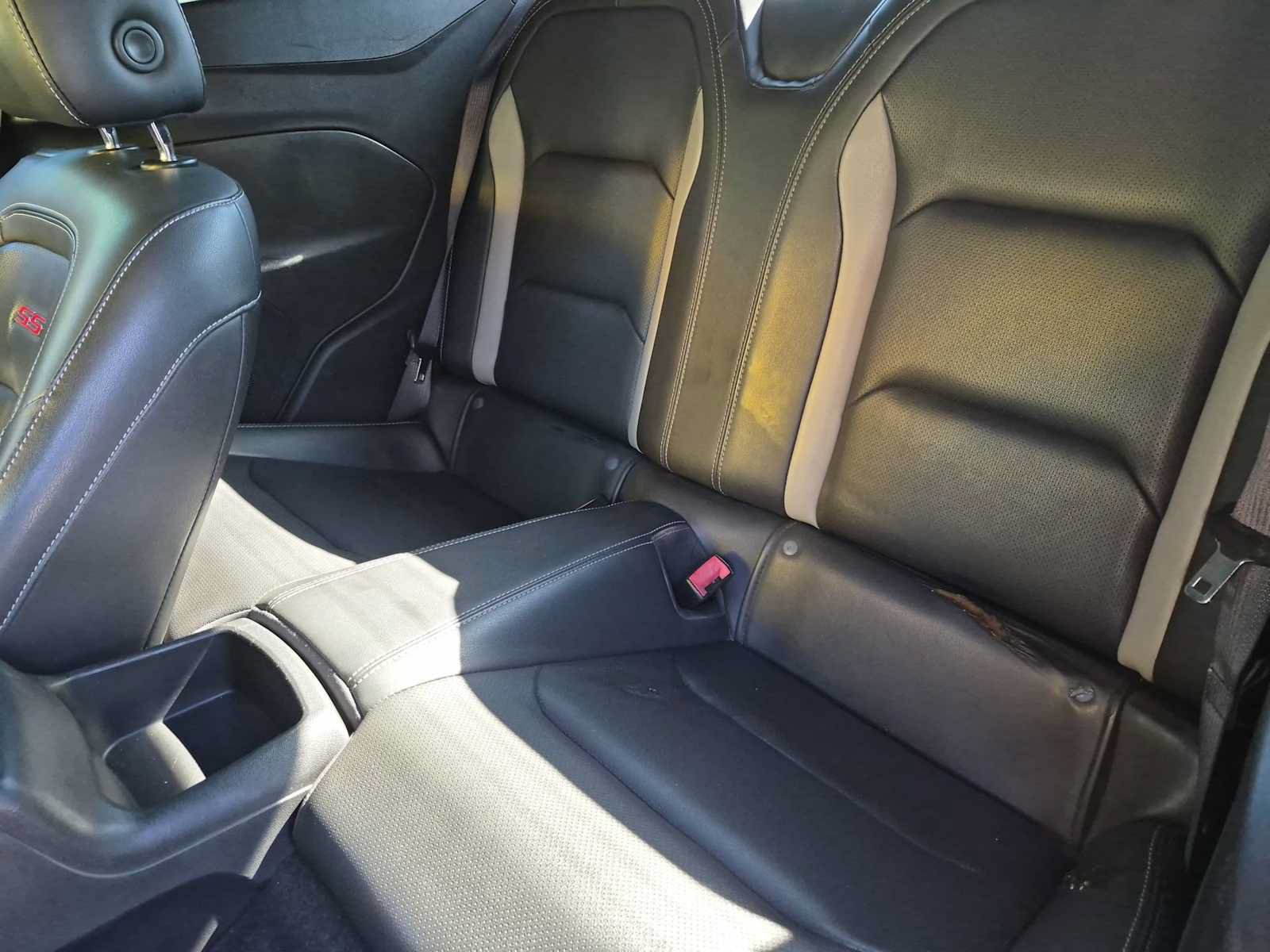 Used 2019 Chevrolet Camaro SS RWD image 17