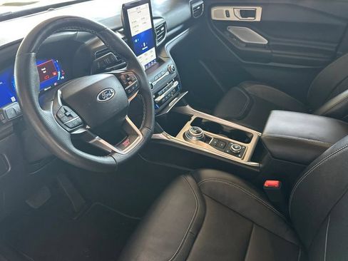 Used 2020 Ford Explorer ST w/ Premium Technology Package AWD/4WD image 11
