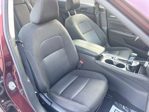 Used 2023 Nissan Altima 2.5 SV w/ SV Premium Package AWD/4WD image 28