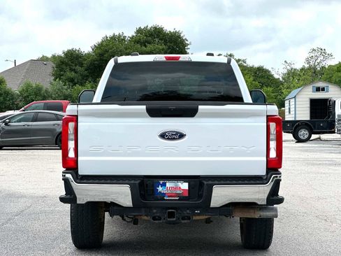Used 2025 Ford F250 XLT w/ FX4 Off-Road Package AWD/4WD image 14