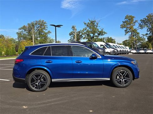 New 2026 Mercedes-Benz GLC 300 4MATIC image 2