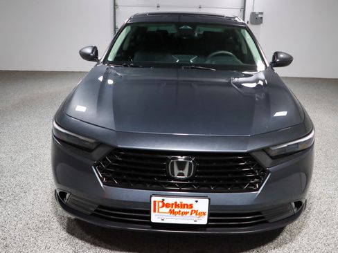 Used 2023 Honda Accord EX image 4