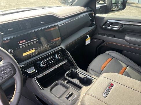 New 2026 GMC Sierra 2500 AT4 w/ AT4 Premium Plus Package image 27