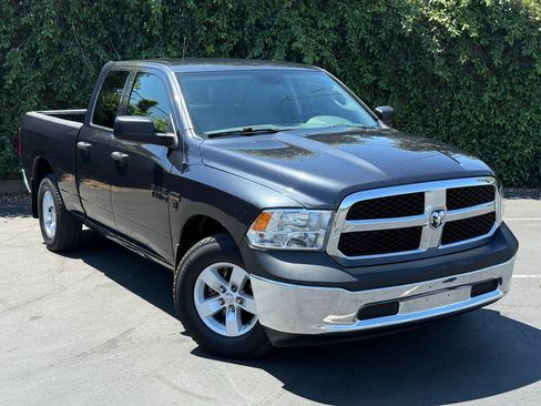 Used 2015 RAM 1500 ST w/ SXT Appearance Group RWD image 2