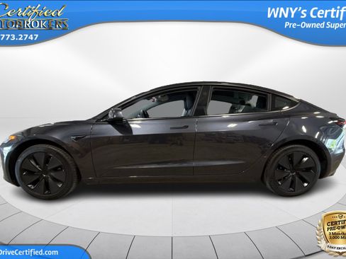 Used 2025 Tesla Model 3 Long Range RWD image 9