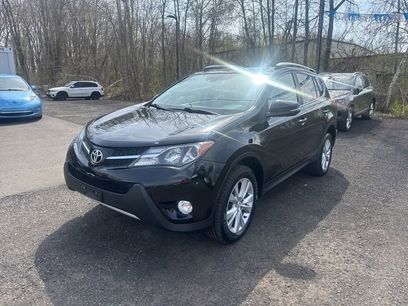 Used 2014 Toyota RAV4 Limited w/ Technology Package