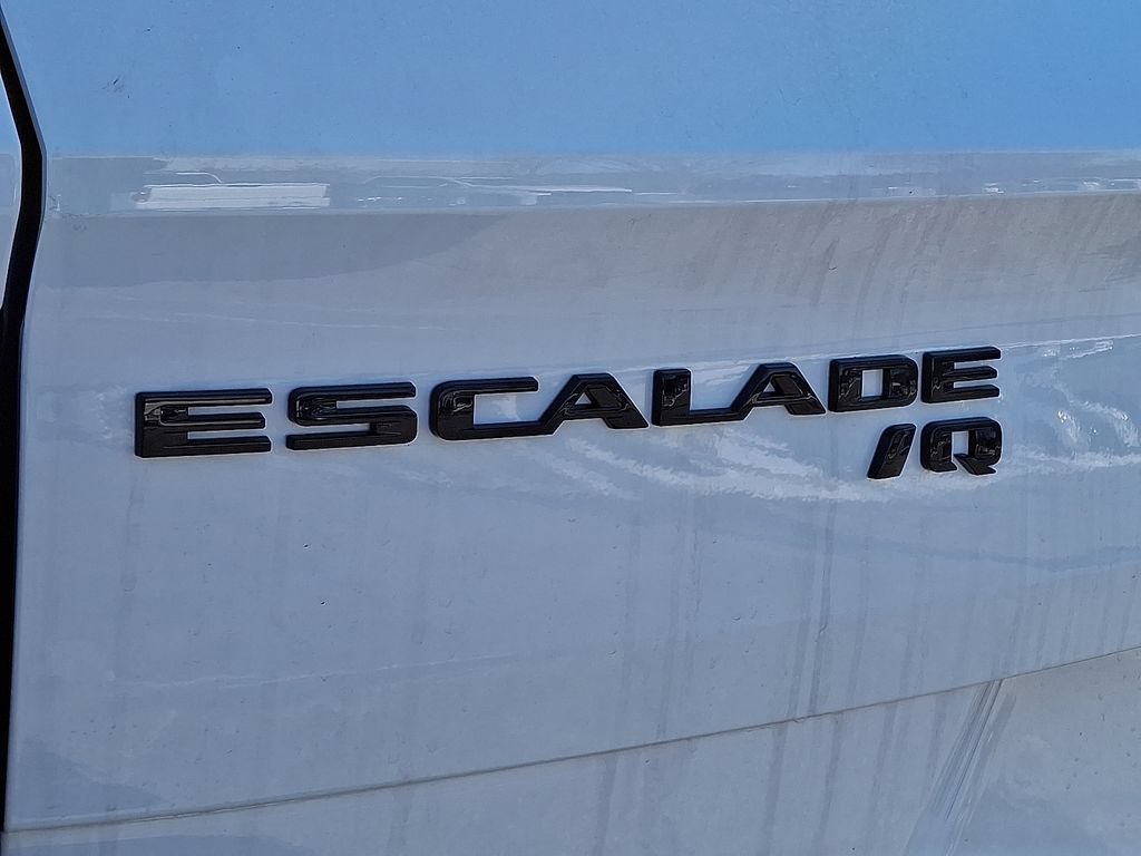 New 2025 Cadillac Escalade IQ Sport 2 w/ LPO, ONYX Package AWD/4WD image 19