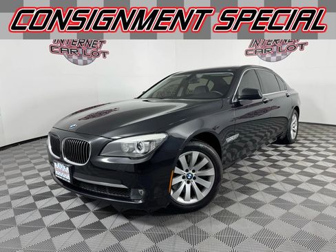 Used 2011 BMW 750Li xDrive image 1