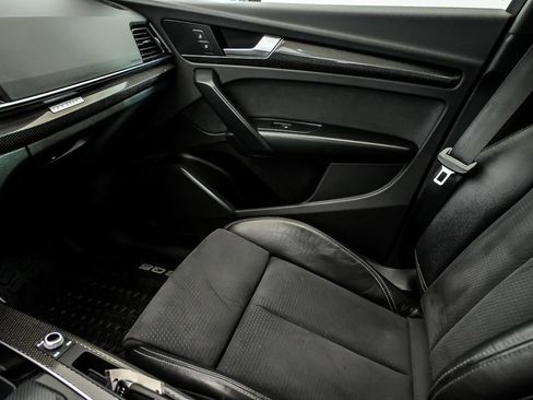 Used 2022 Audi SQ5 Premium image 25