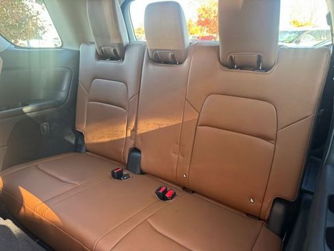 New 2025 Nissan Pathfinder Platinum image 22