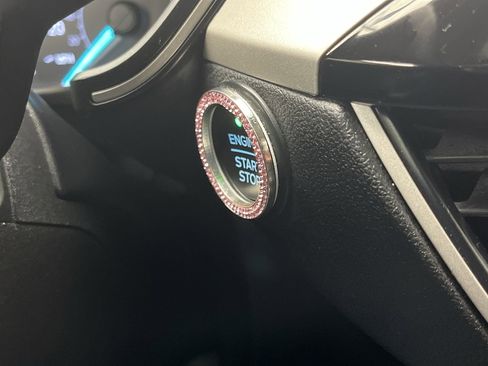 Used 2020 Ford Escape SEL image 22