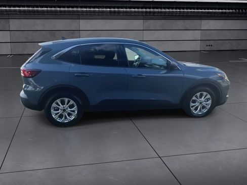 Used 2023 Ford Escape Active w/ Tech Pack #1 image 9