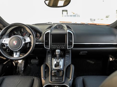 Used 2014 Porsche Cayenne image 14