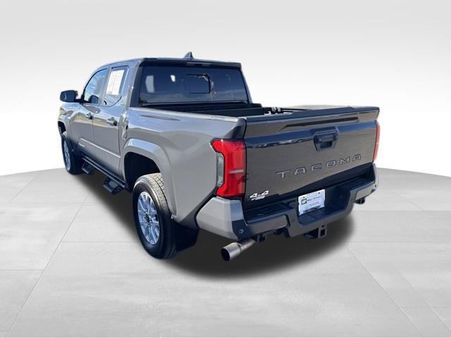 Used 2024 Toyota Tacoma SR5 w/ SR5 Upgrade Package AWD/4WD image 3