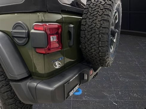 Used 2024 Jeep Wrangler Unlimited Rubicon 4xe image 31