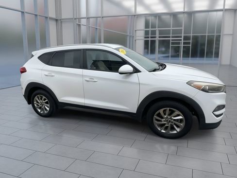 Used 2016 Hyundai Tucson SE w/ Option Group 02 image 10