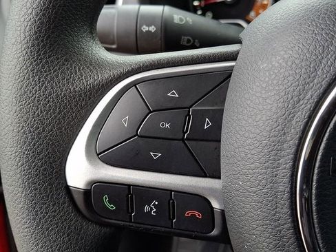 Used 2021 Jeep Renegade Sport image 15