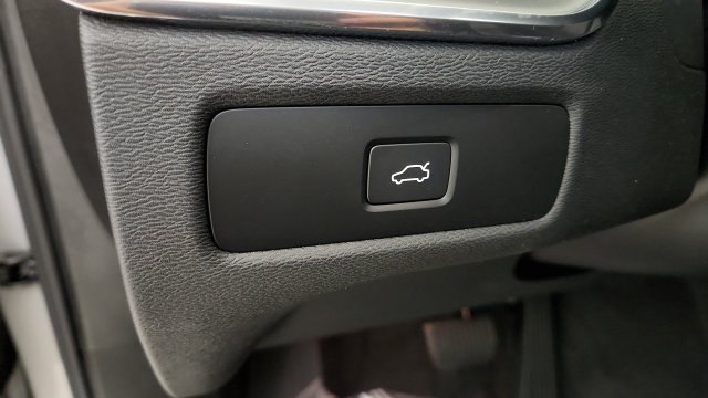 Used 2025 Volvo XC60 B5 Core AWD/4WD image 54